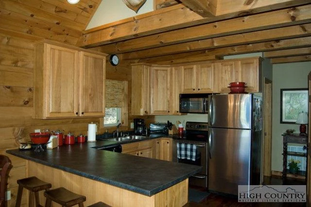 Image number 8 for the current listing