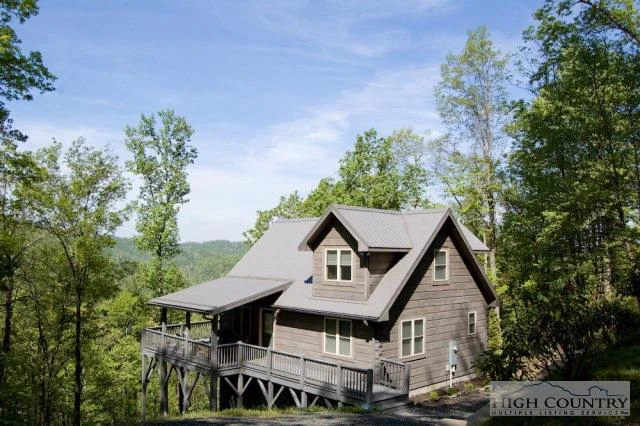 Image number 11 for the current listing