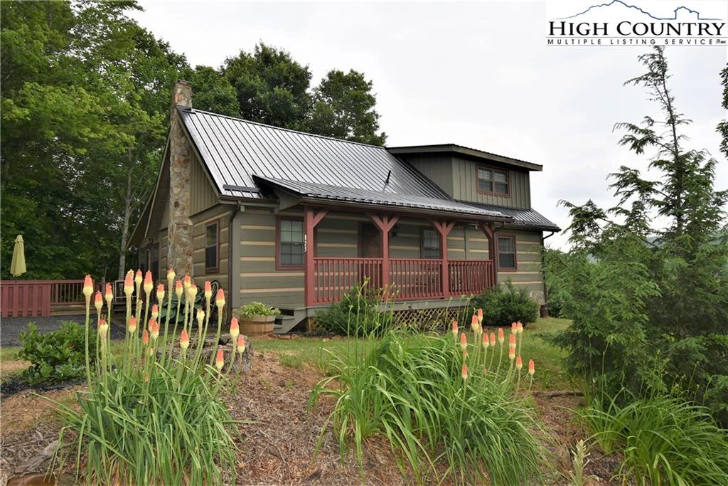 Image number 1 for the current listing