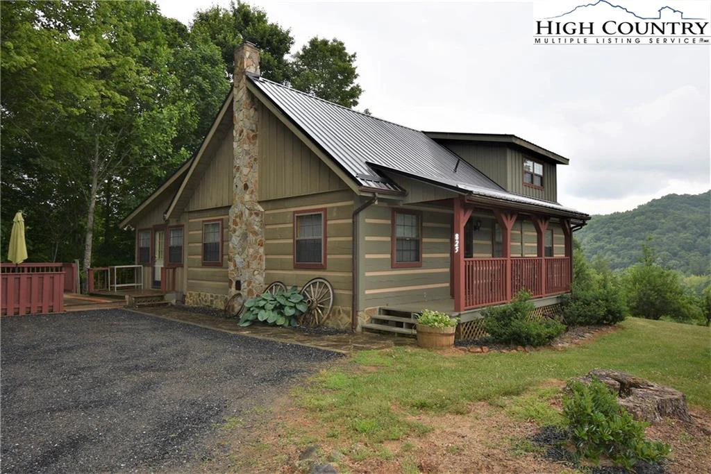 Image number 21 for the current listing