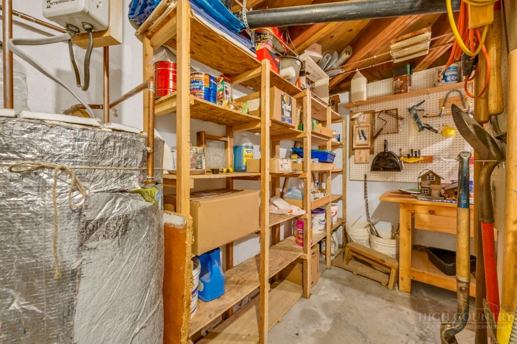 Image number 4 for the current listing