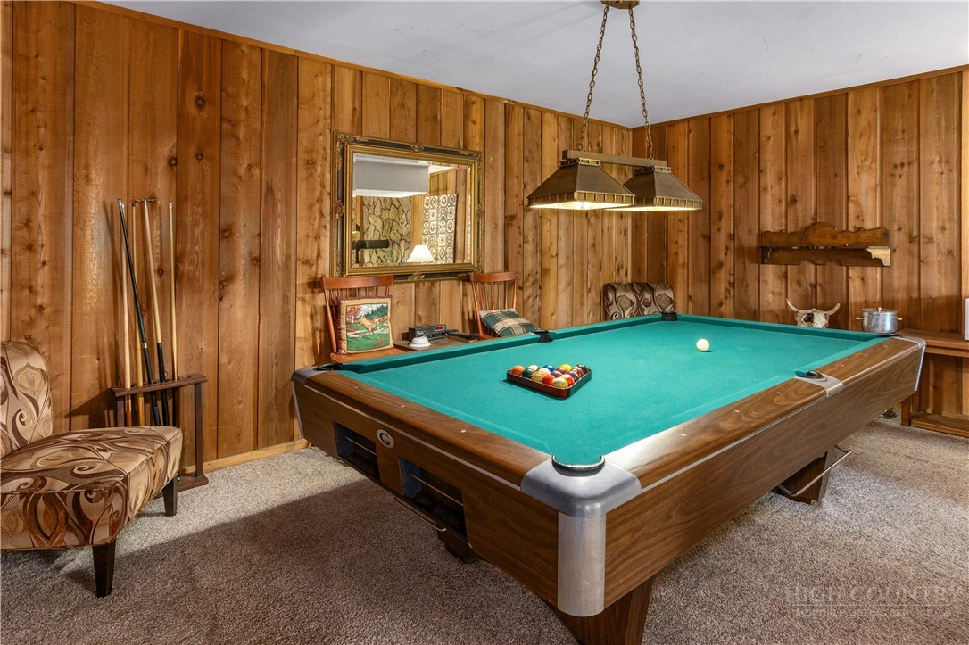 Image number 4 for the current listing