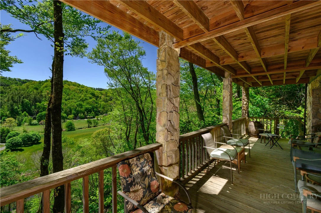 Image number 6 for the current listing