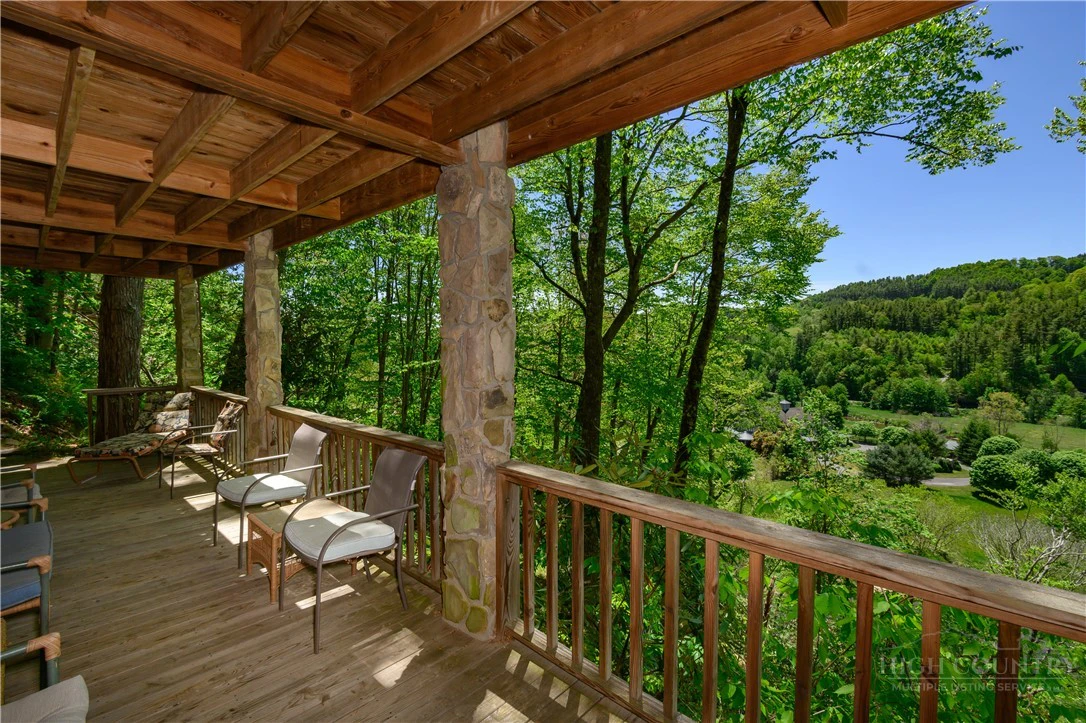 Image number 7 for the current listing