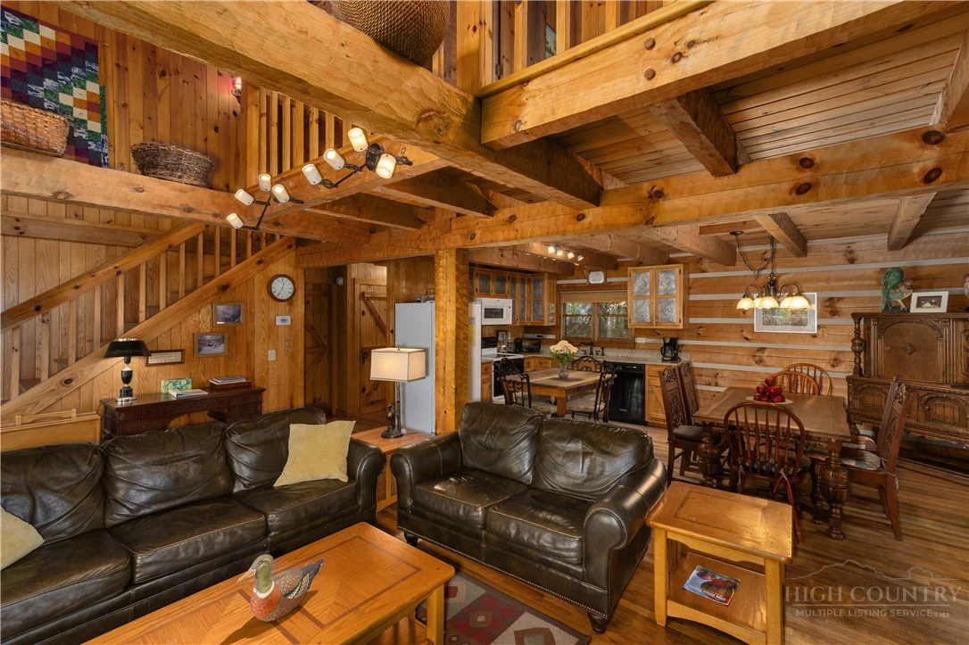 Image number 12 for the current listing