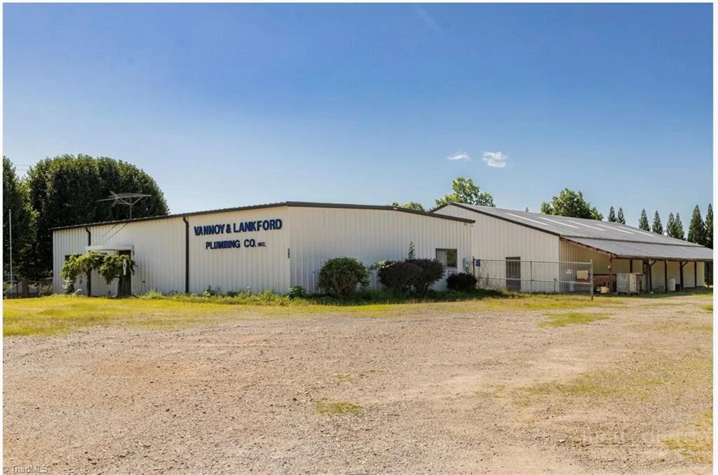 Image number 1 for the current listing