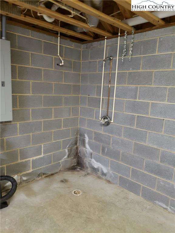 Image number 4 for the current listing