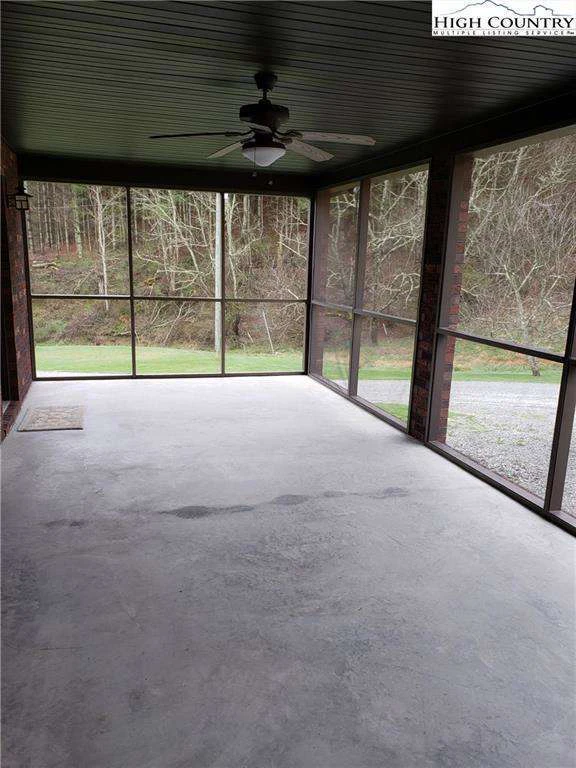 Image number 7 for the current listing