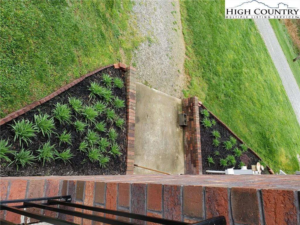 Image number 9 for the current listing