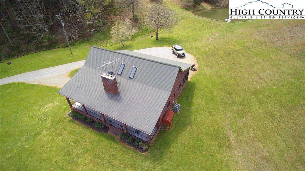 Image number 21 for the current listing