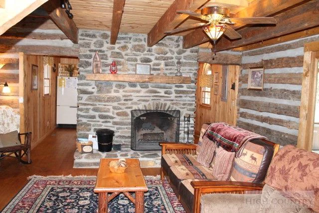 Image number 9 for the current listing