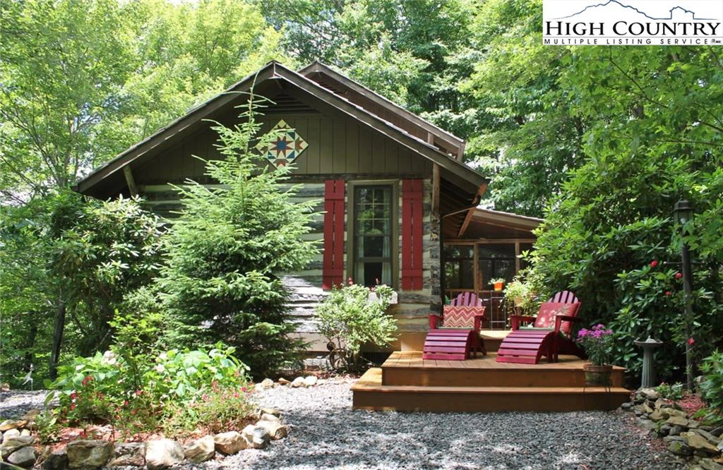 Image number 1 for the current listing