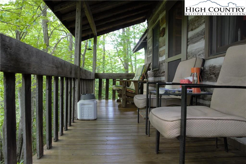 Image number 9 for the current listing