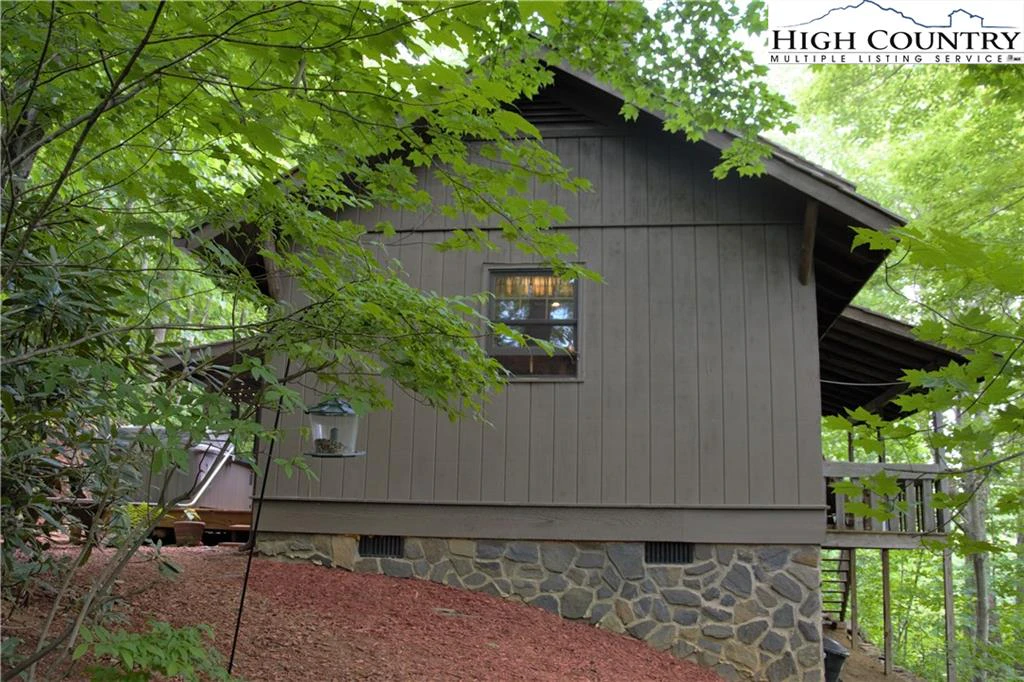 Image number 4 for the current listing