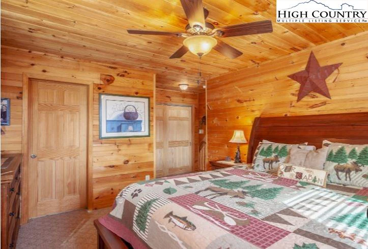 Image number 11 for the current listing