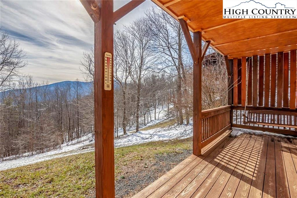Image number 4 for the current listing