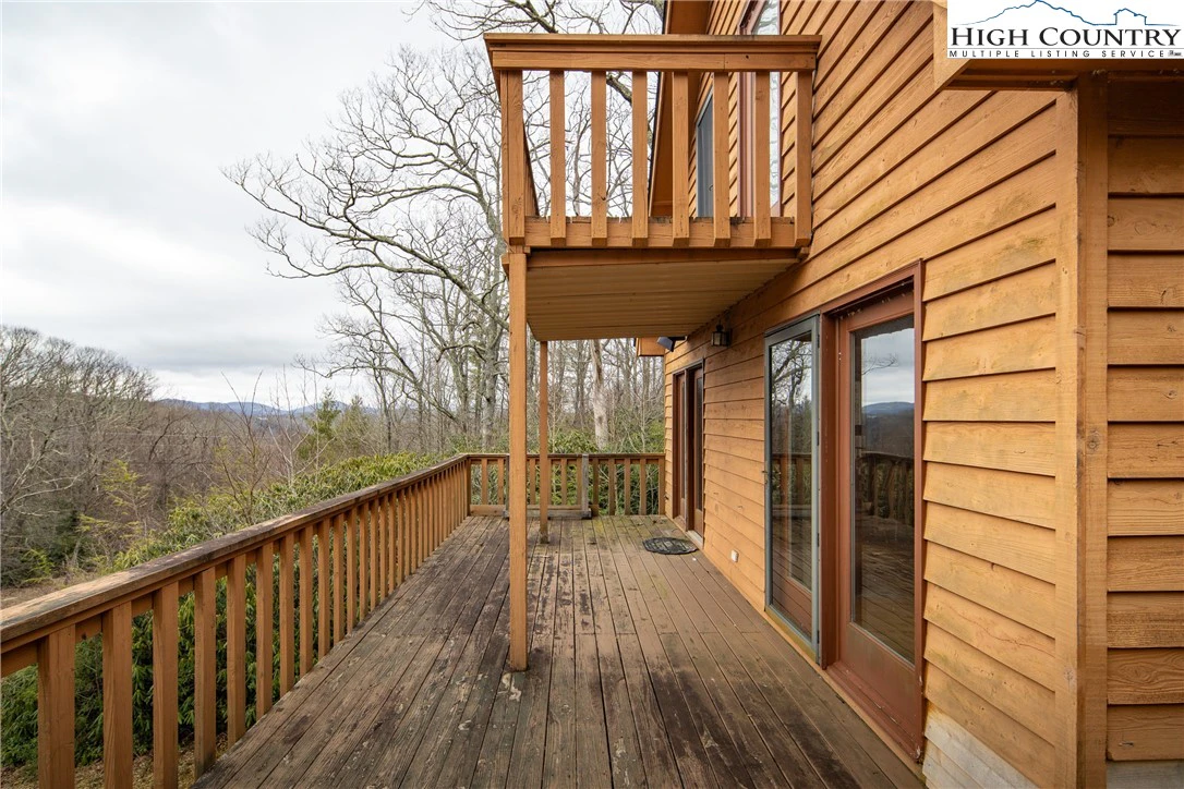 Image number 7 for the current listing
