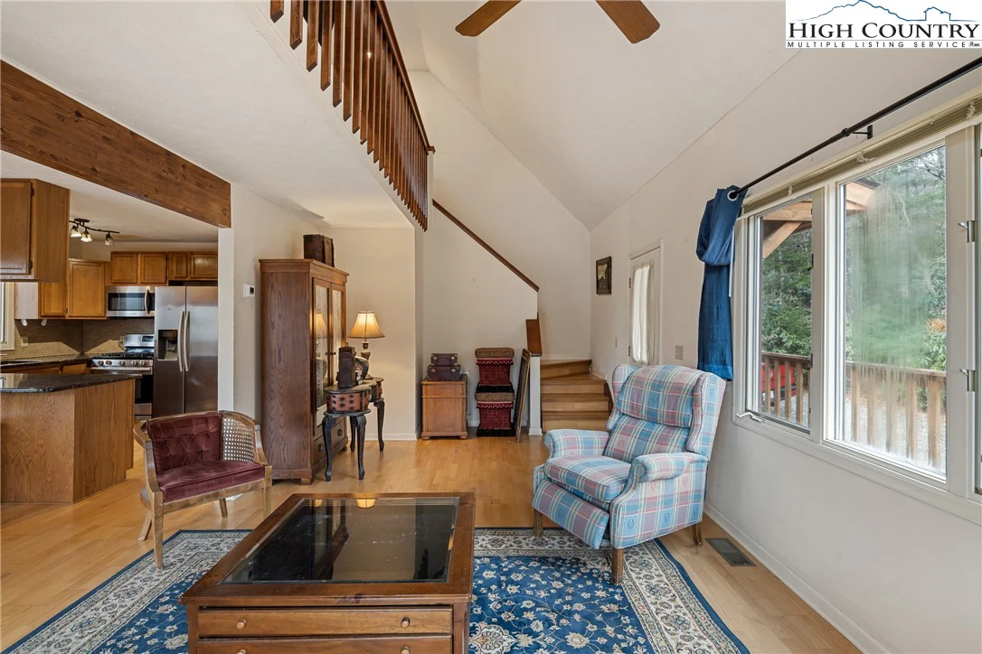 Image number 12 for the current listing