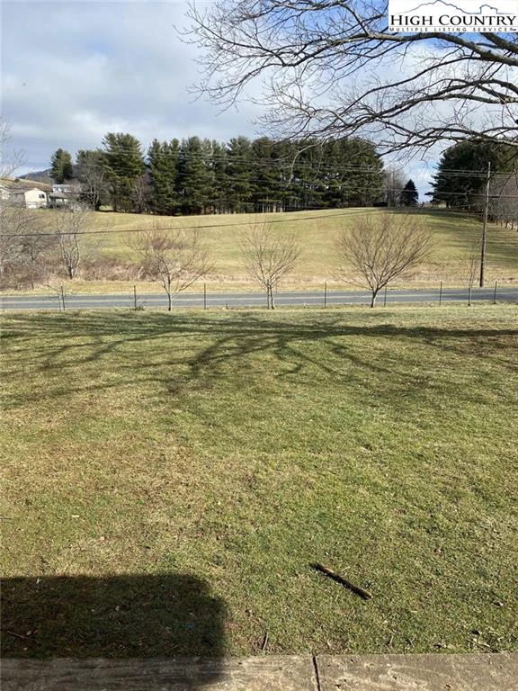 Image number 3 for the current listing