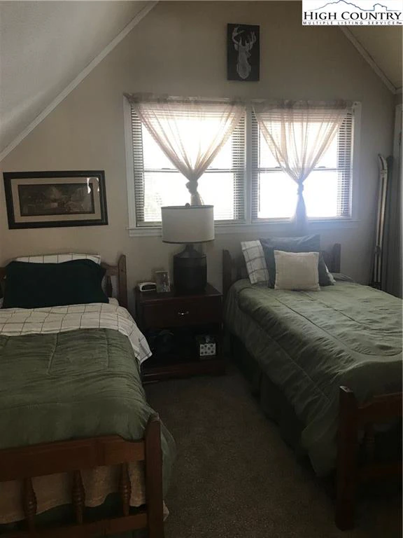 Image number 7 for the current listing
