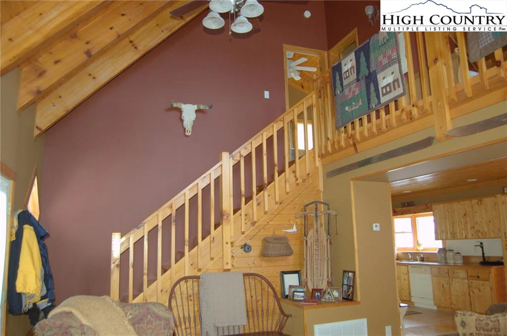 Image number 20 for the current listing