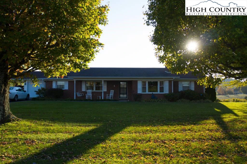 Image number 21 for the current listing
