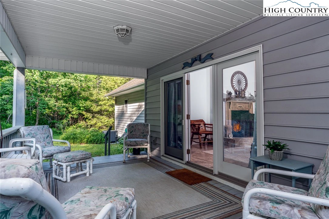 Image number 6 for the current listing