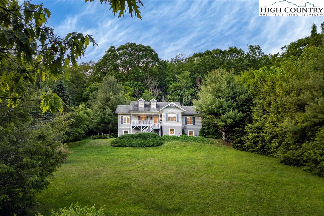 Image number 14 for the current listing