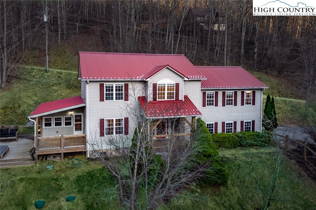 Image number 18 for the current listing