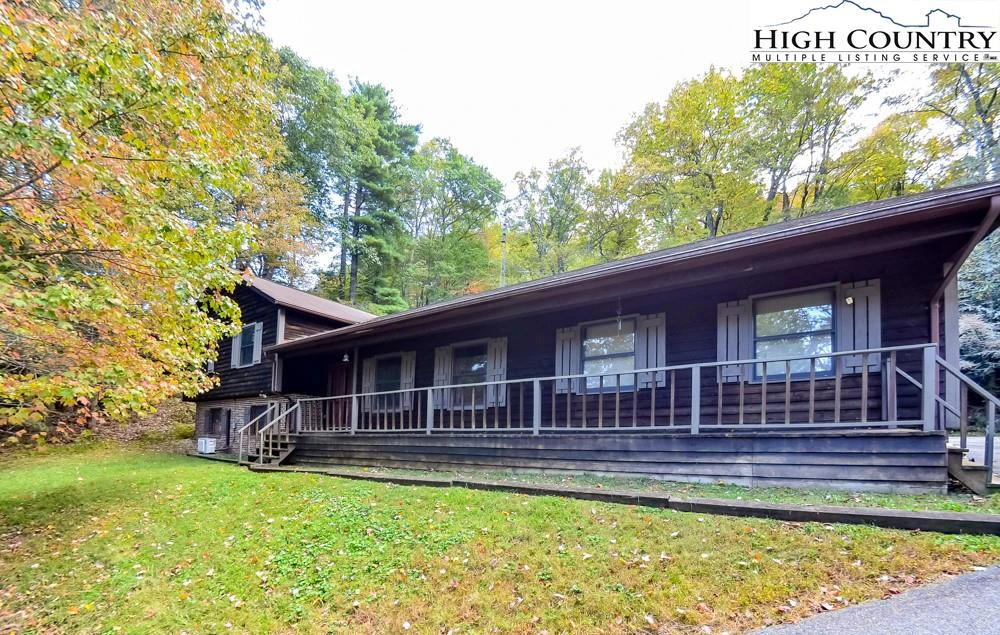 Image number 1 for the current listing