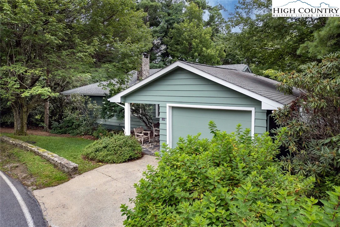 Image number 12 for the current listing