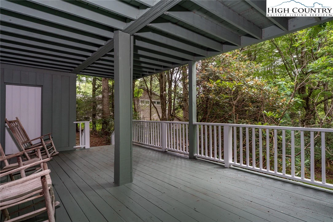 Image number 3 for the current listing