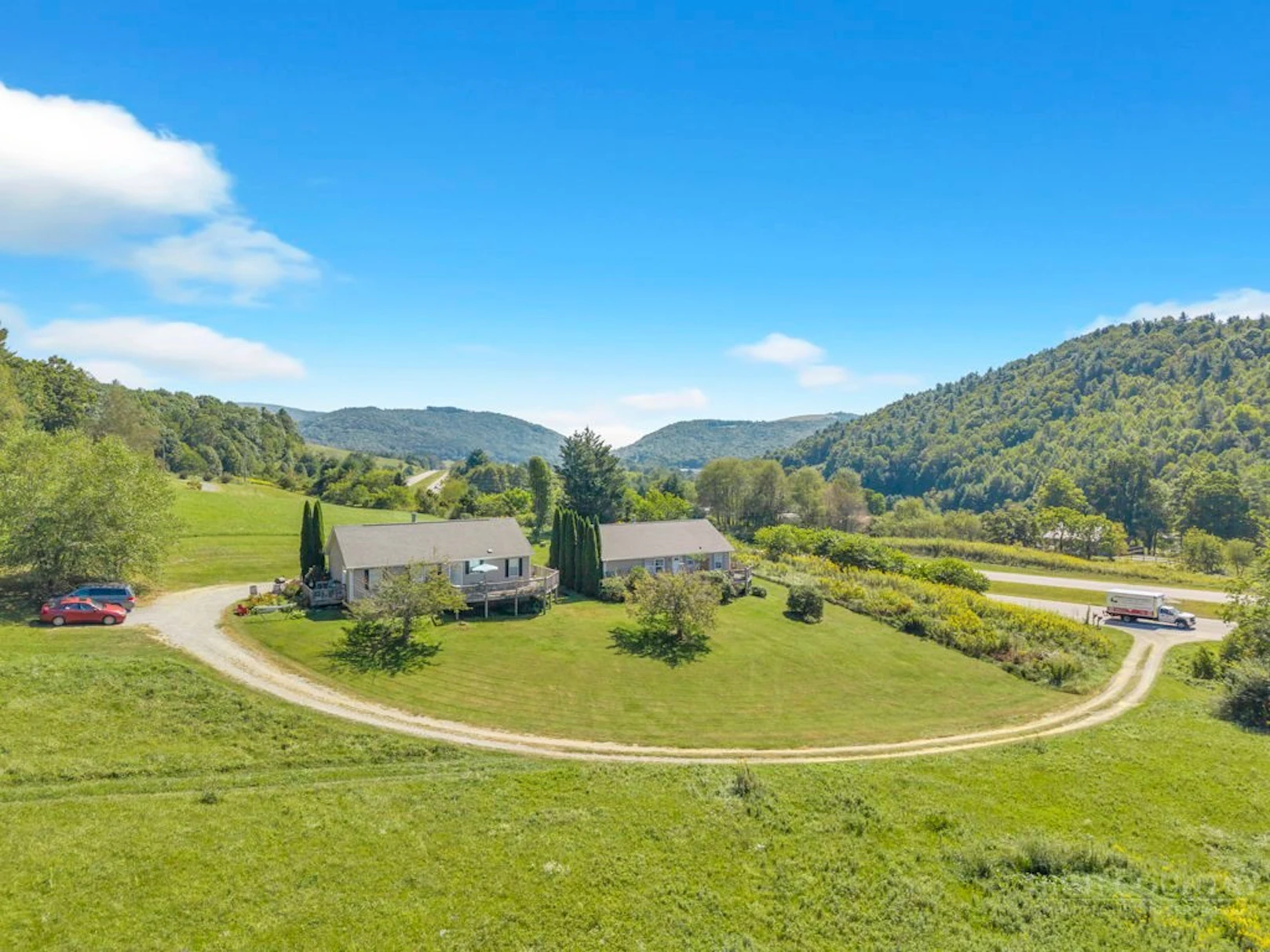Image number 4 for the current listing