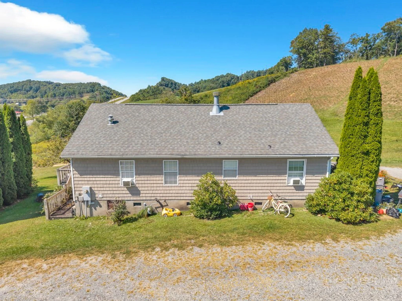 Image number 9 for the current listing