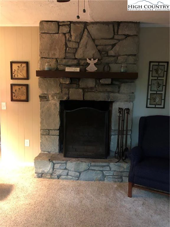 Image number 8 for the current listing