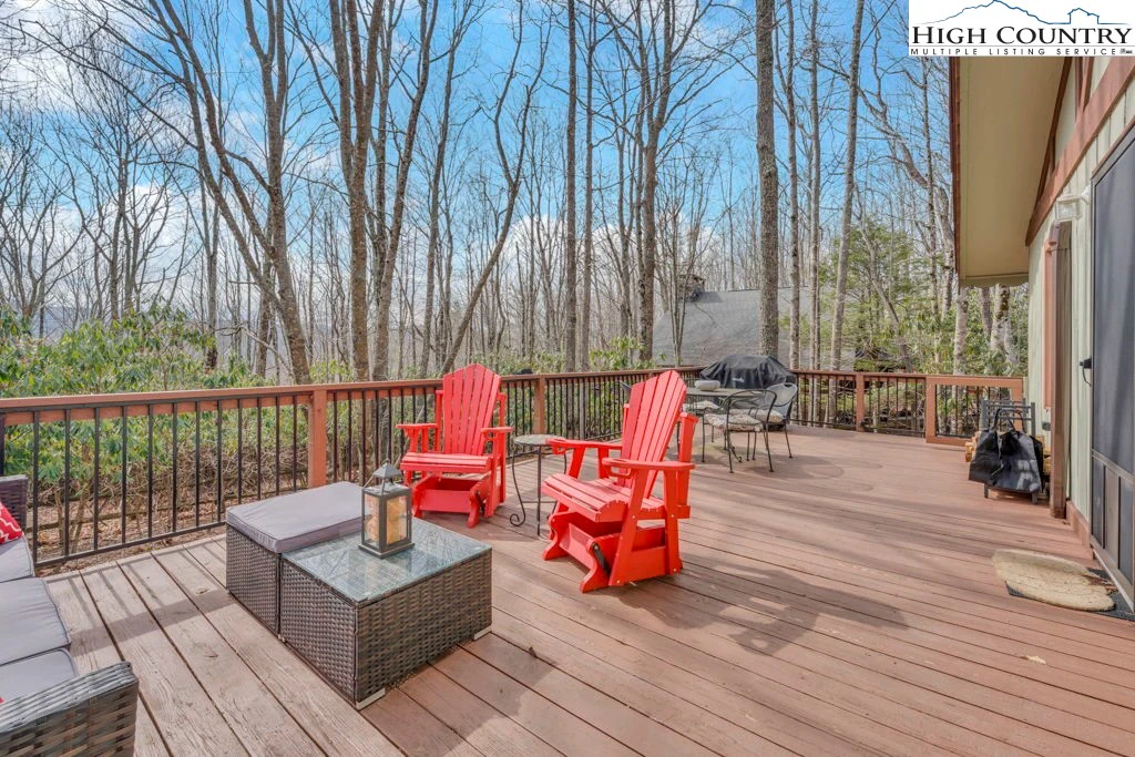 Image number 13 for the current listing