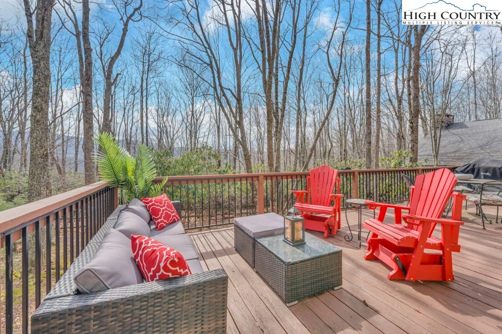 Image number 12 for the current listing