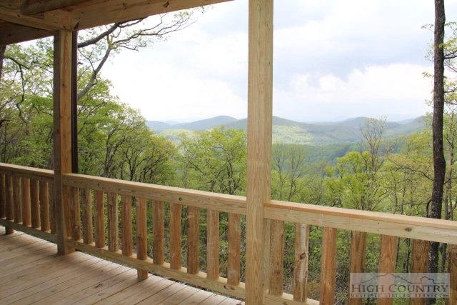 Image number 4 for the current listing