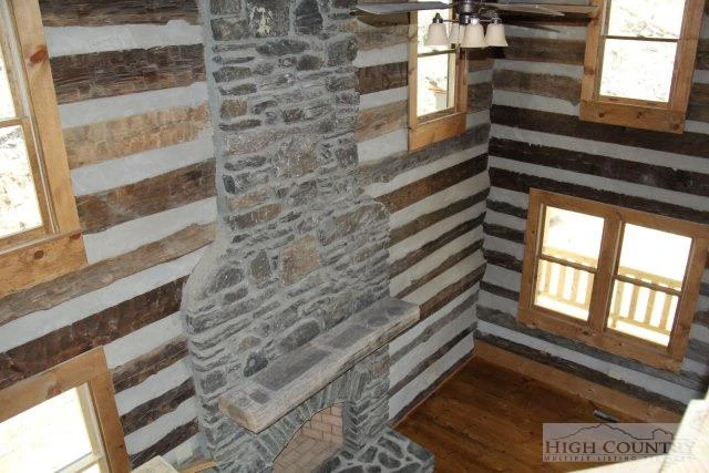 Image number 5 for the current listing