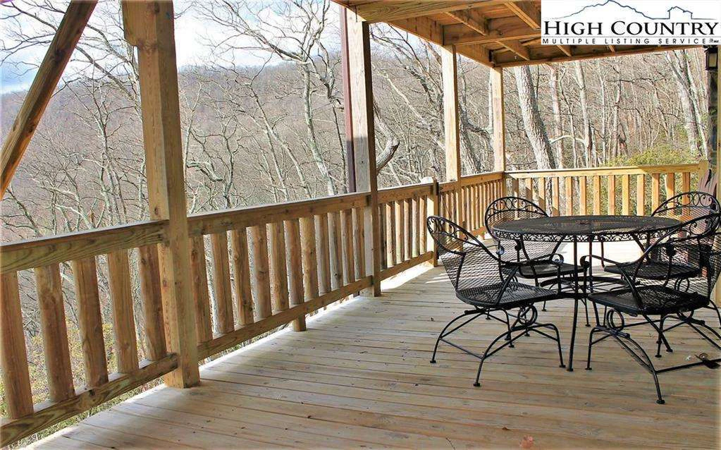 Image number 17 for the current listing