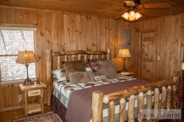 Image number 12 for the current listing