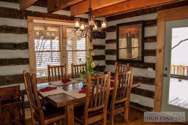 Image number 5 for the current listing