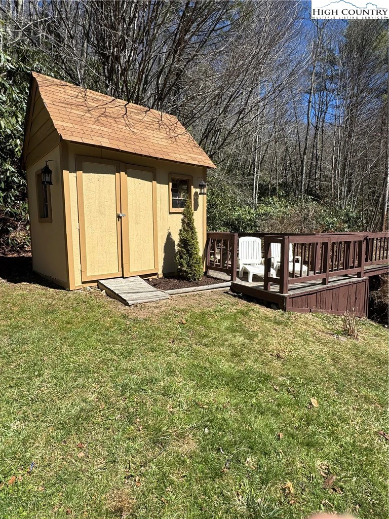Image number 5 for the current listing