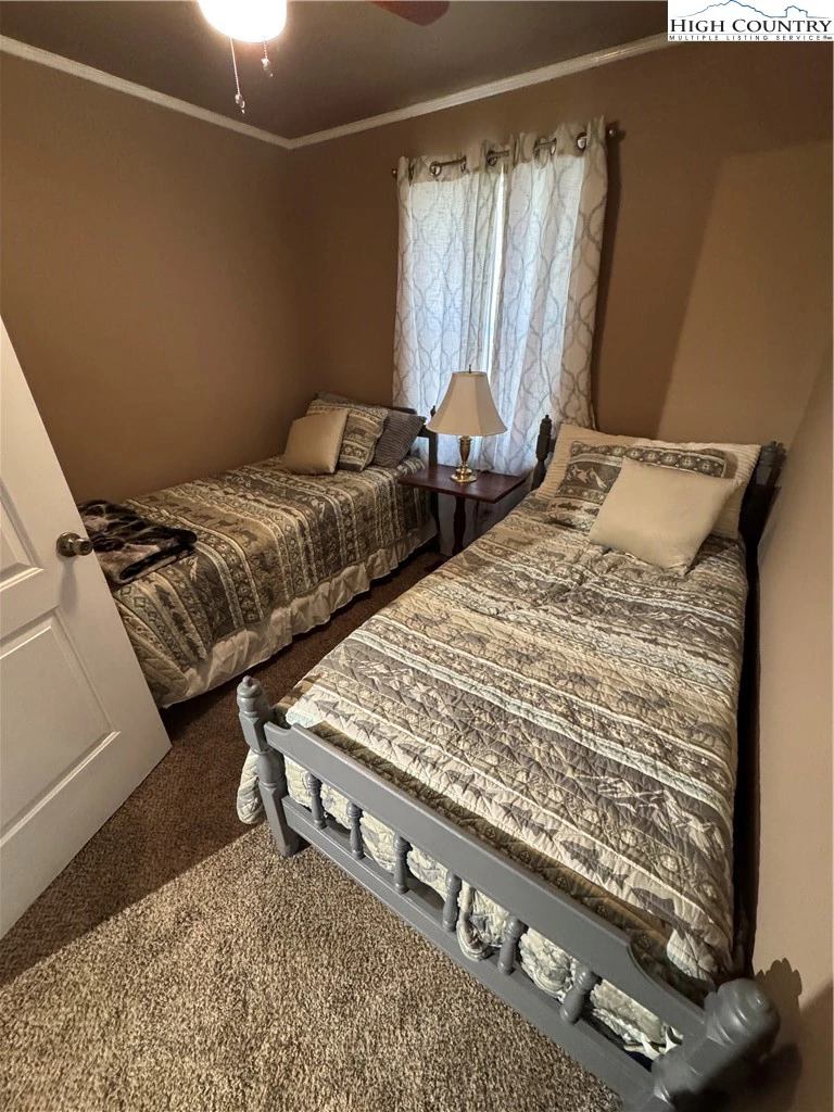 Image number 20 for the current listing