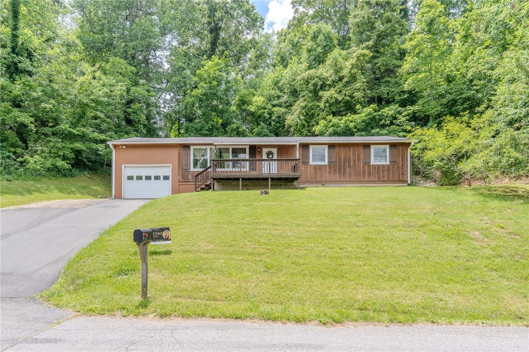 Image number 1 for the current listing