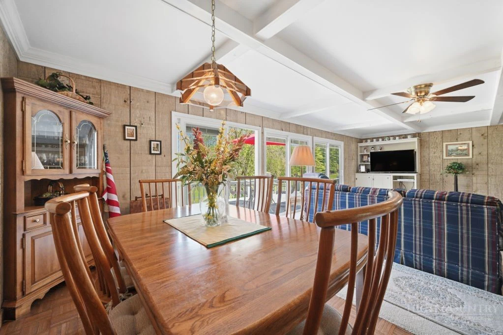 Image number 7 for the current listing