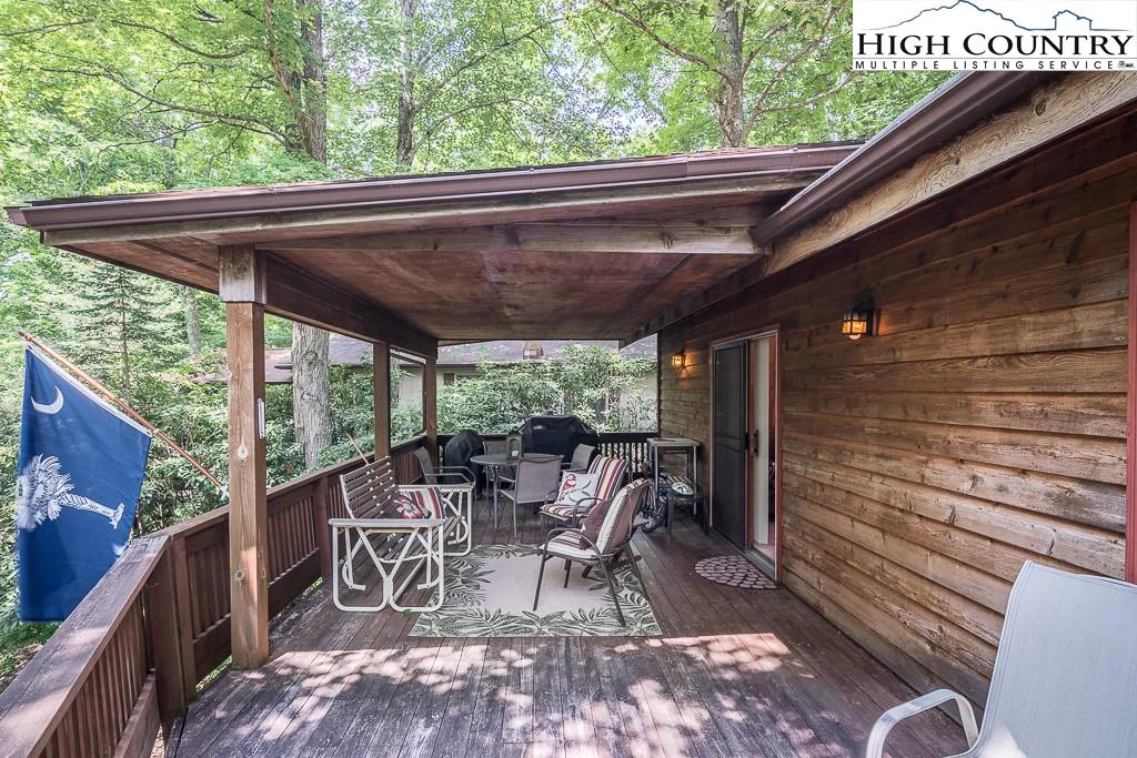 Image number 2 for the current listing