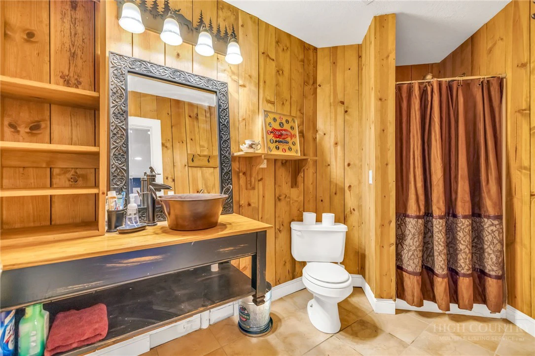 Image number 10 for the current listing