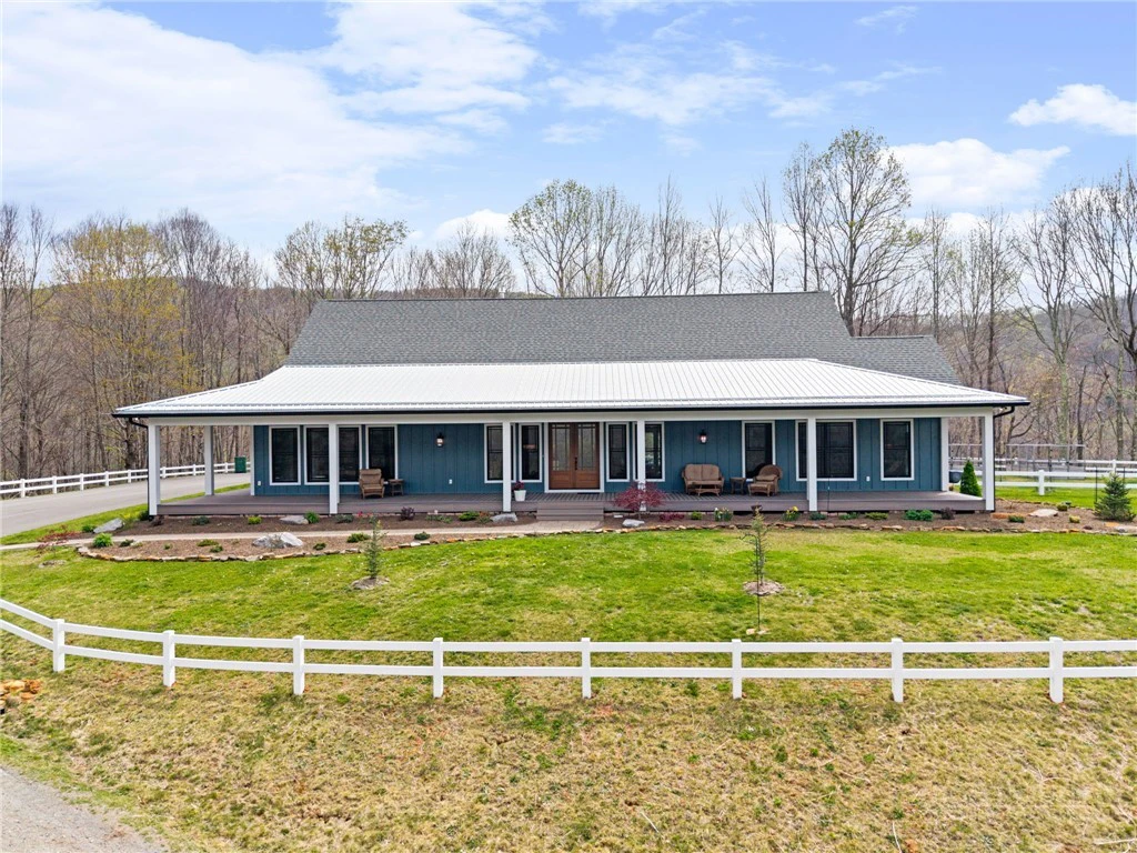 Image number 1 for the current listing