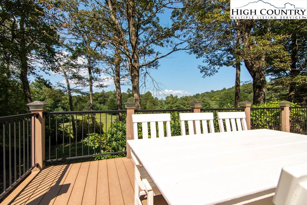 Image number 8 for the current listing